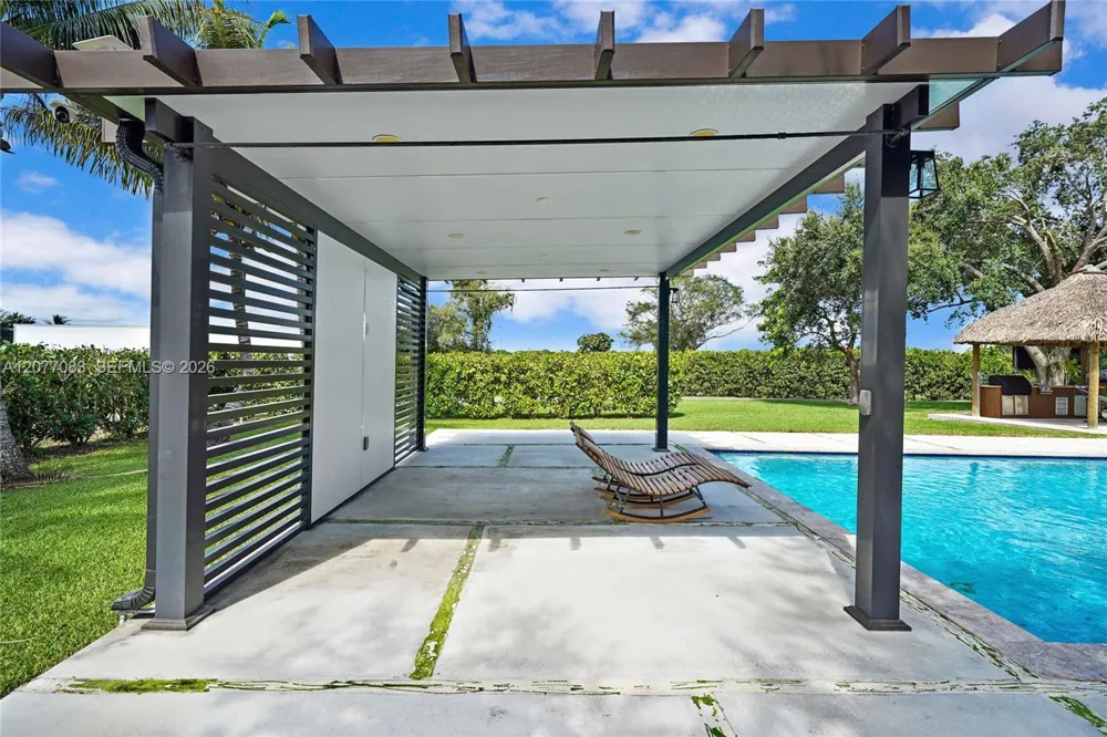 15290 SW 200th St Miami, FL 33187