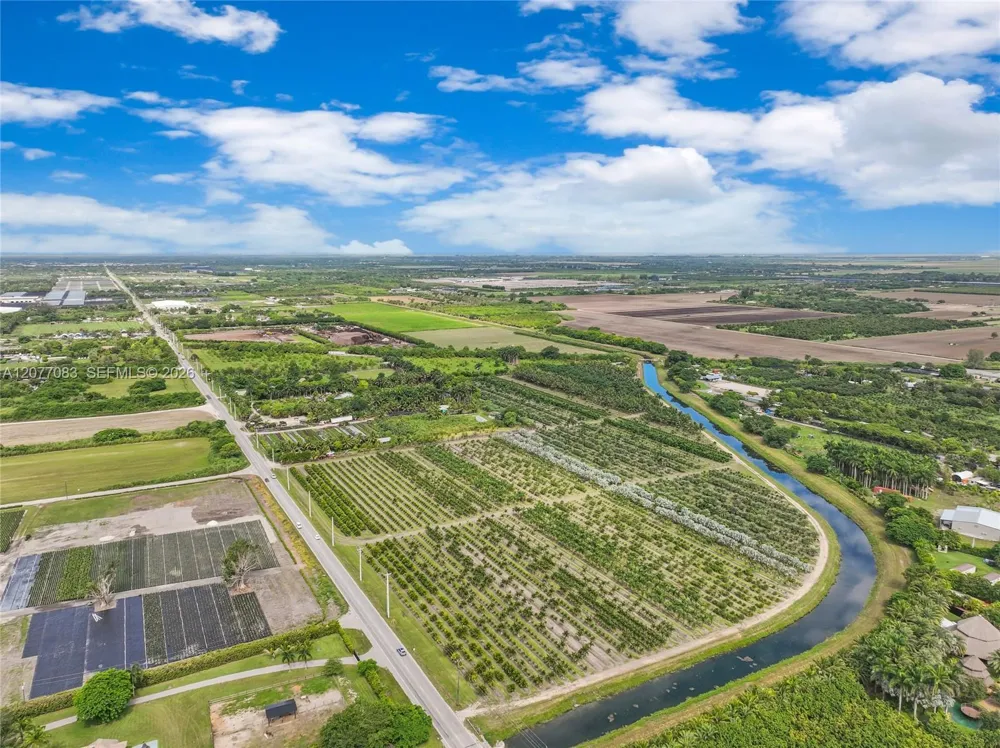15290 SW 200th St Miami, FL 33187