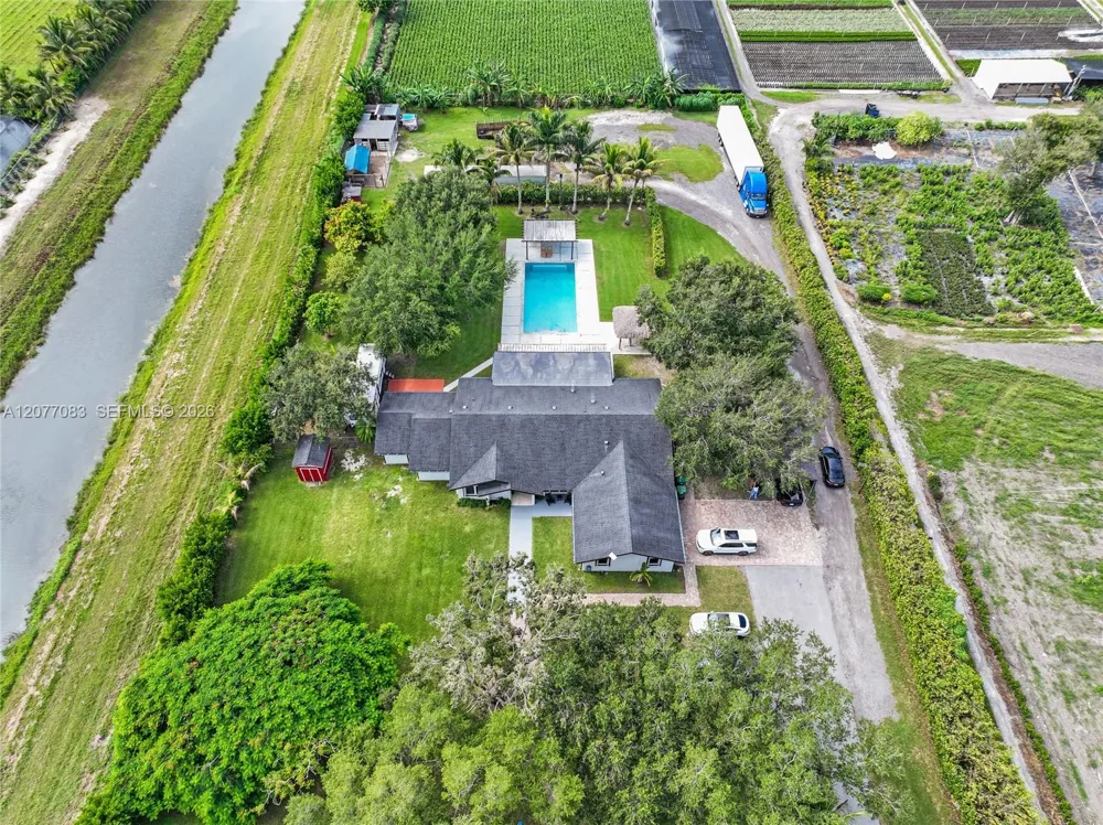 15290 SW 200th St Miami, FL 33187