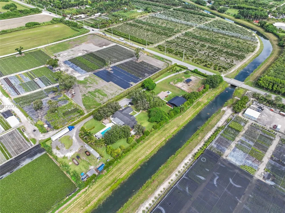 15290 SW 200th St Miami, FL 33187