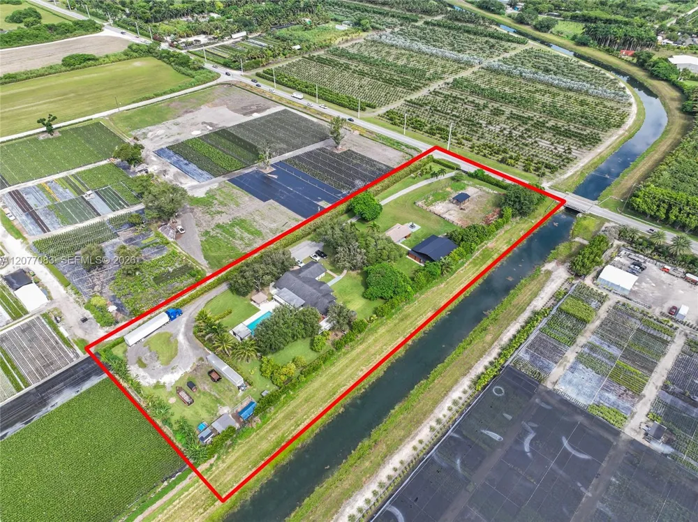 15290 SW 200th St Miami, FL 33187