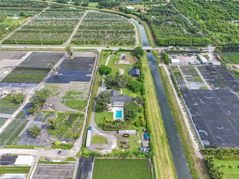 15290 SW 200th St Miami, FL 33187