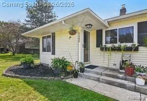 7595 Ledgewood Drive