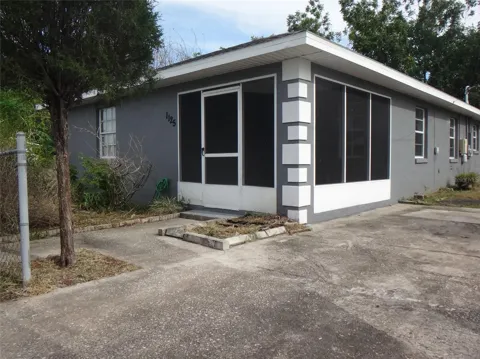 1125 BRITTS LANE