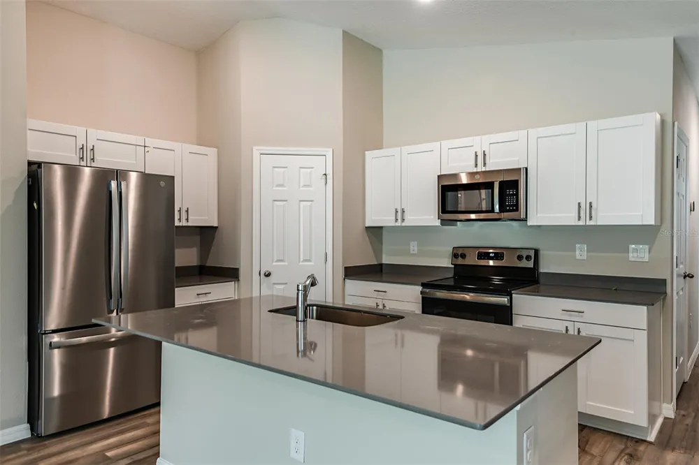 6052 PRAIRIE RUN Haines City, FL 33844