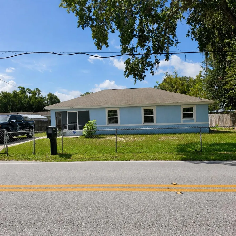 4370 AVENUE Q Auburndale, FL 33823