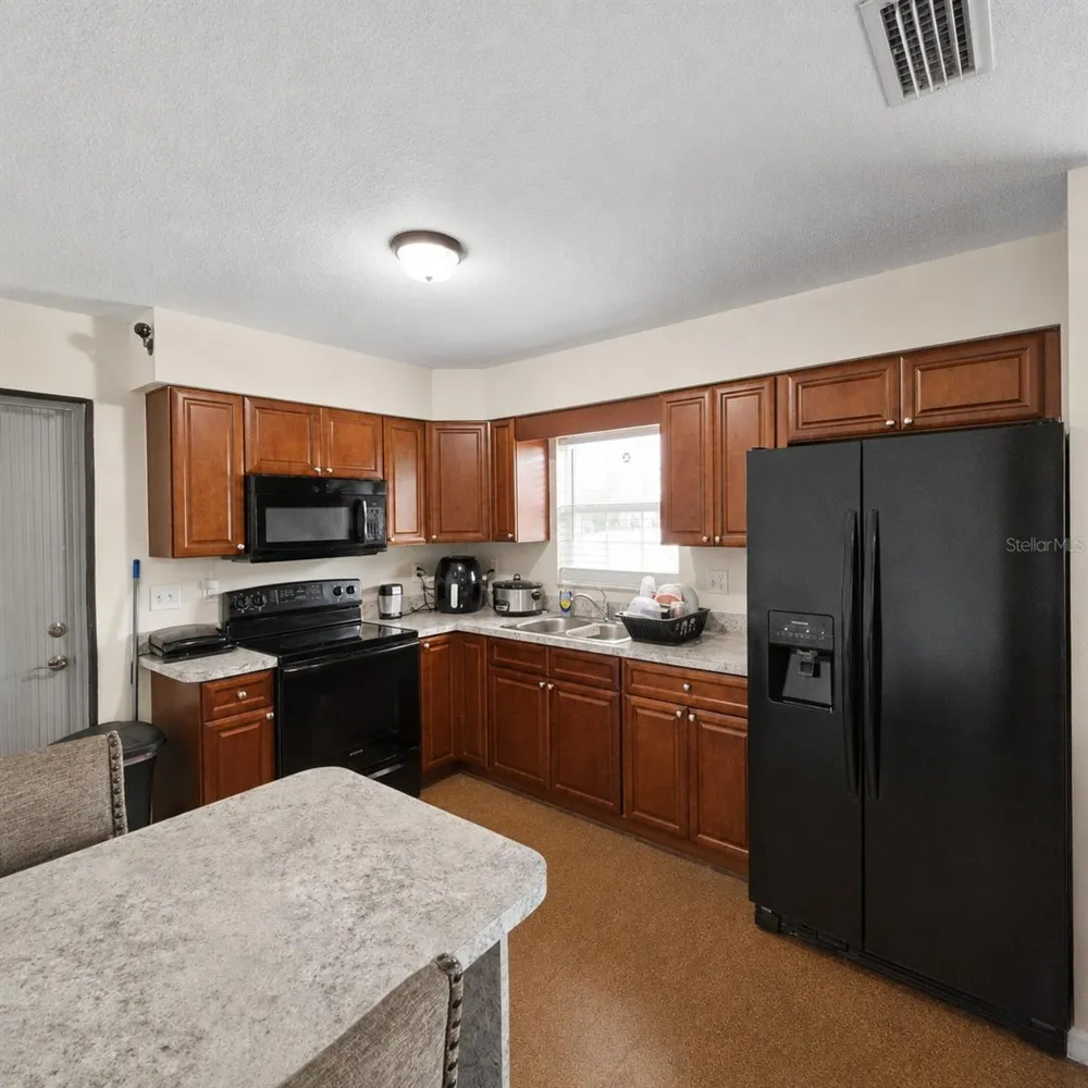 4370 AVENUE Q Auburndale, FL 33823