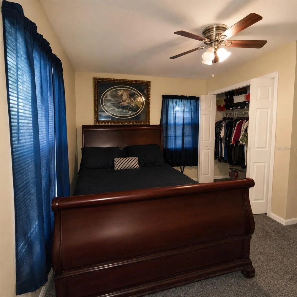 4370 AVENUE Q Auburndale, FL 33823