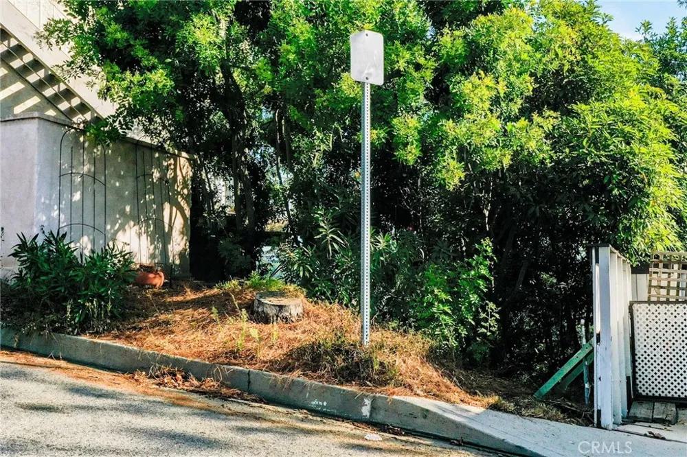 1220 Linda Flora Bel Air, CA 90049