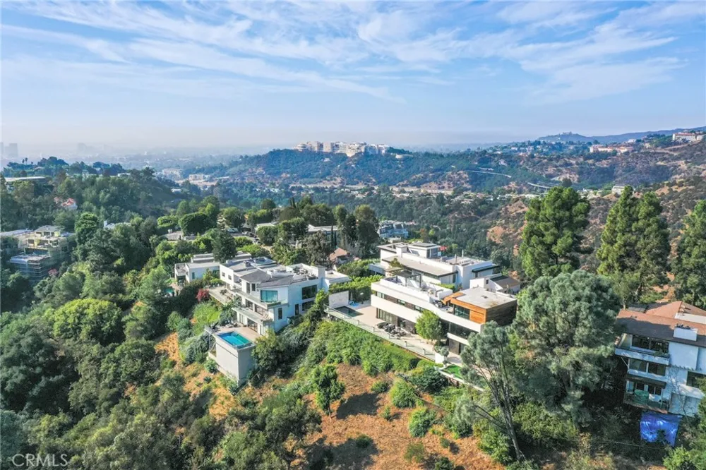 1220 Linda Flora Bel Air, CA 90049