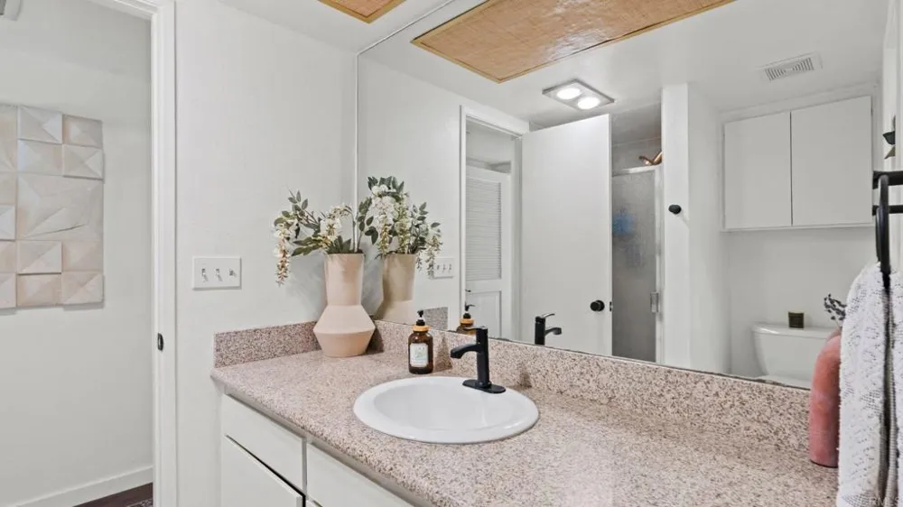 3404 Oak Cliff Drive #5 Fallbrook, CA 92028