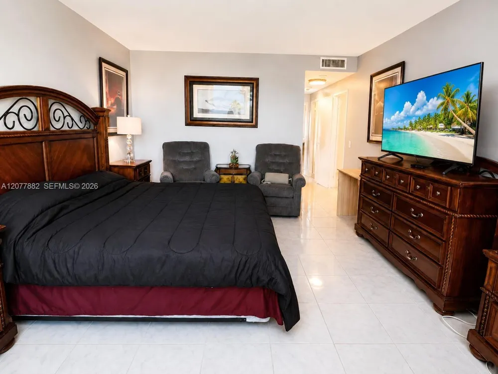 3505 S Ocean Dr #206 Hollywood, FL 33019