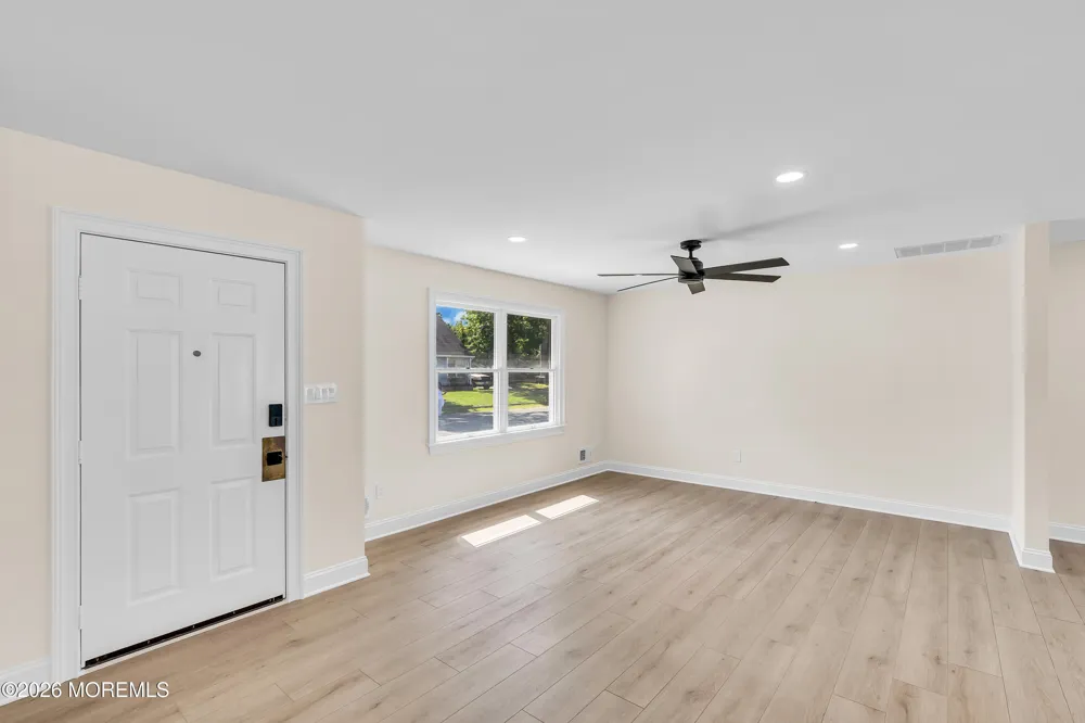 520 Beach Avenue Beachwood, NJ 08722