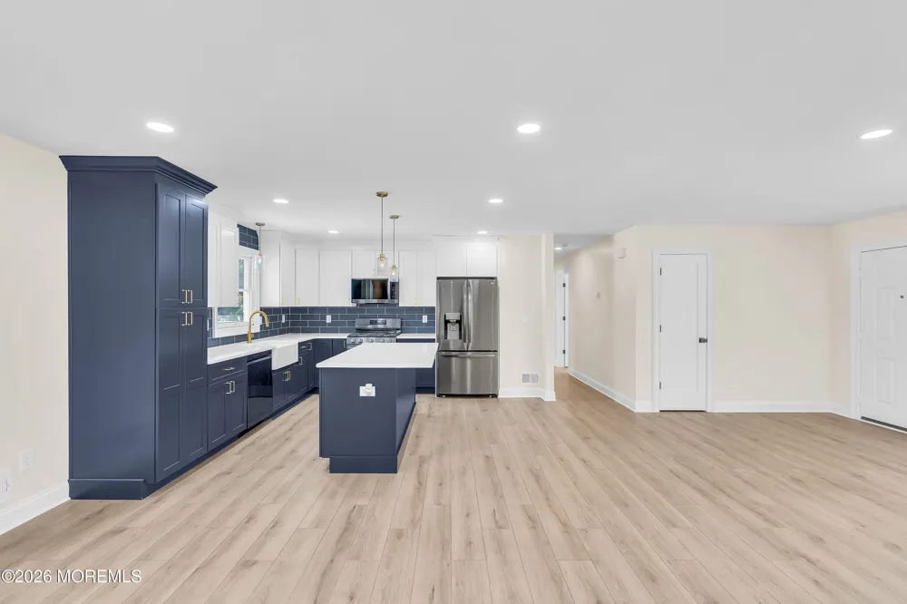 520 Beach Avenue Beachwood, NJ 08722