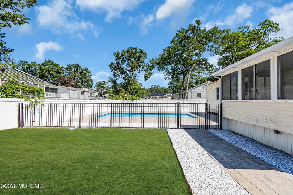 520 Beach Avenue Beachwood, NJ 08722