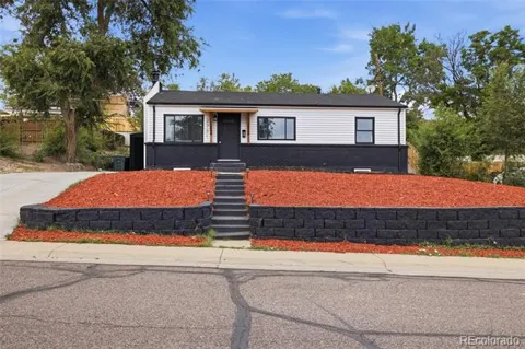 2731 Roosevelt Avenue
