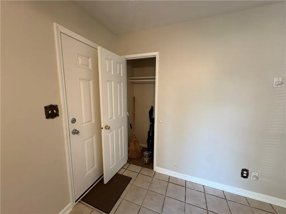 2892 Haddon Drive Rex, GA 30273