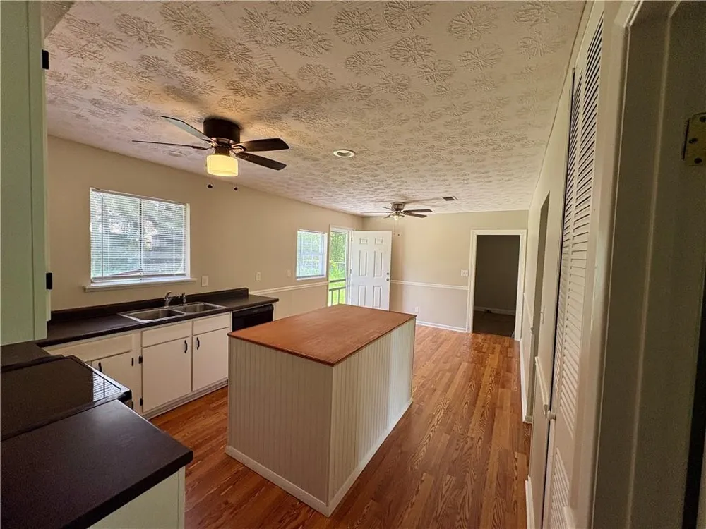 2892 Haddon Drive Rex, GA 30273