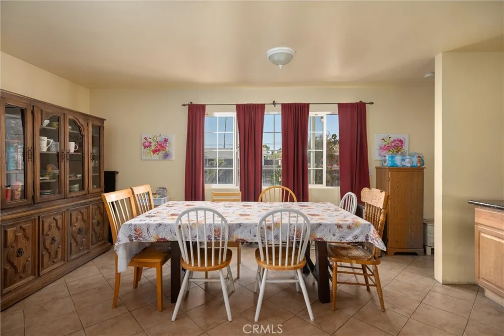 1310 Mary Santa Maria, CA 93458