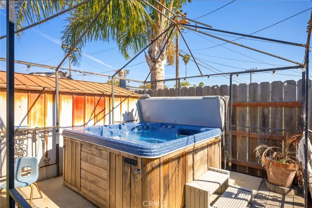 1310 Mary Santa Maria, CA 93458
