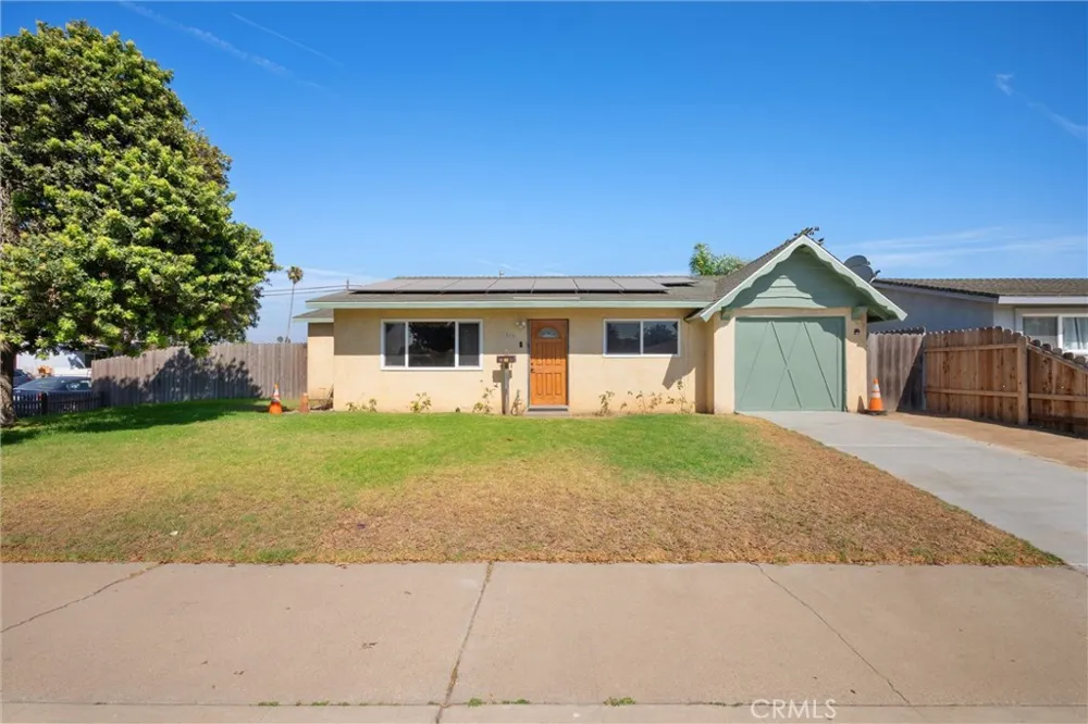 1310 Mary Santa Maria, CA 93458