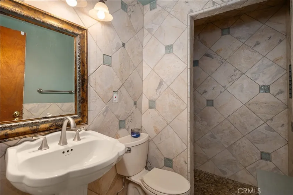 1310 Mary Santa Maria, CA 93458
