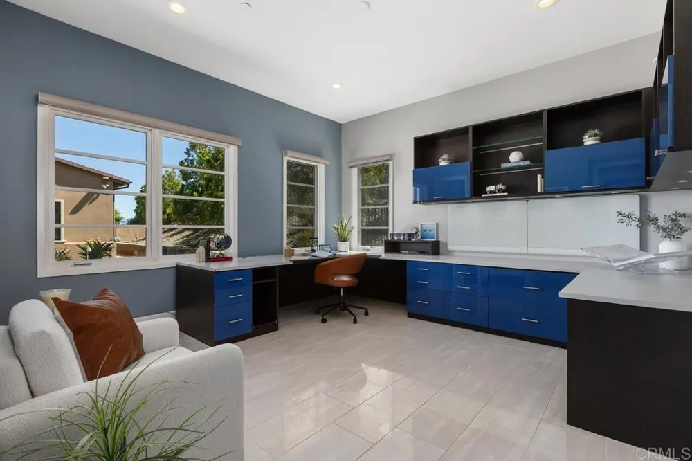 18338 Avenida Apice Rancho Santa Fe, CA 92067