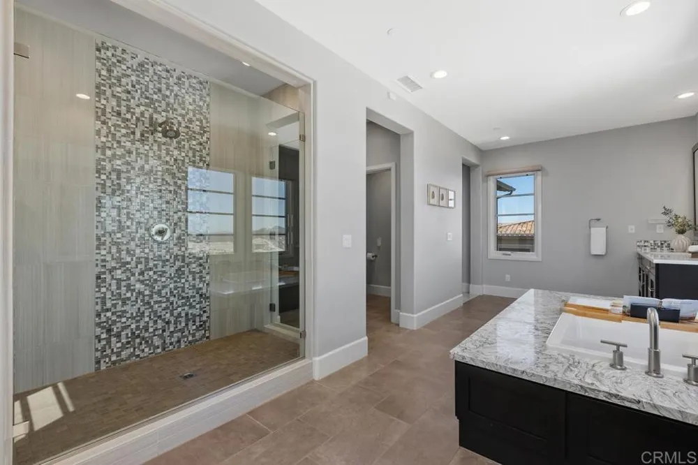 18338 Avenida Apice Rancho Santa Fe, CA 92067