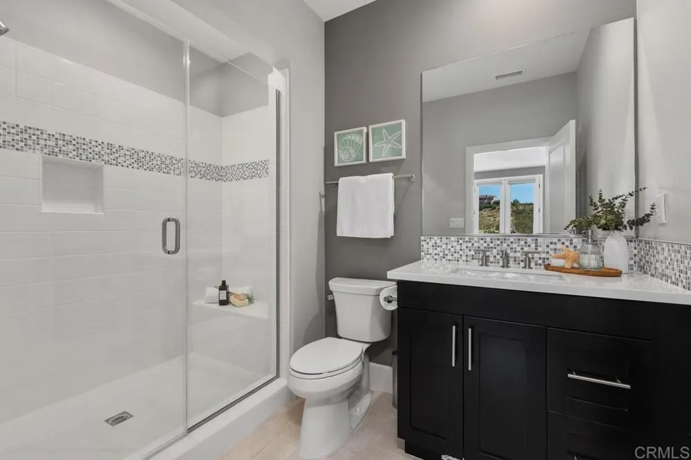 18338 Avenida Apice Rancho Santa Fe, CA 92067