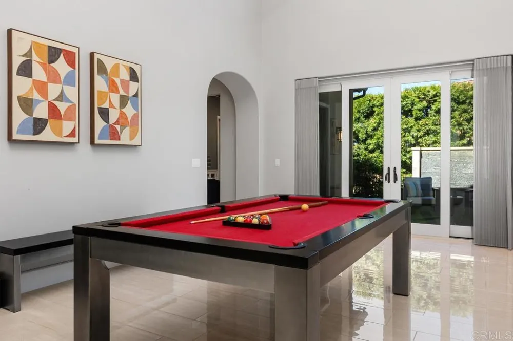 18338 Avenida Apice Rancho Santa Fe, CA 92067