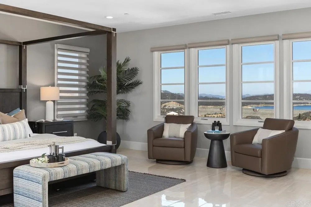 18338 Avenida Apice Rancho Santa Fe, CA 92067