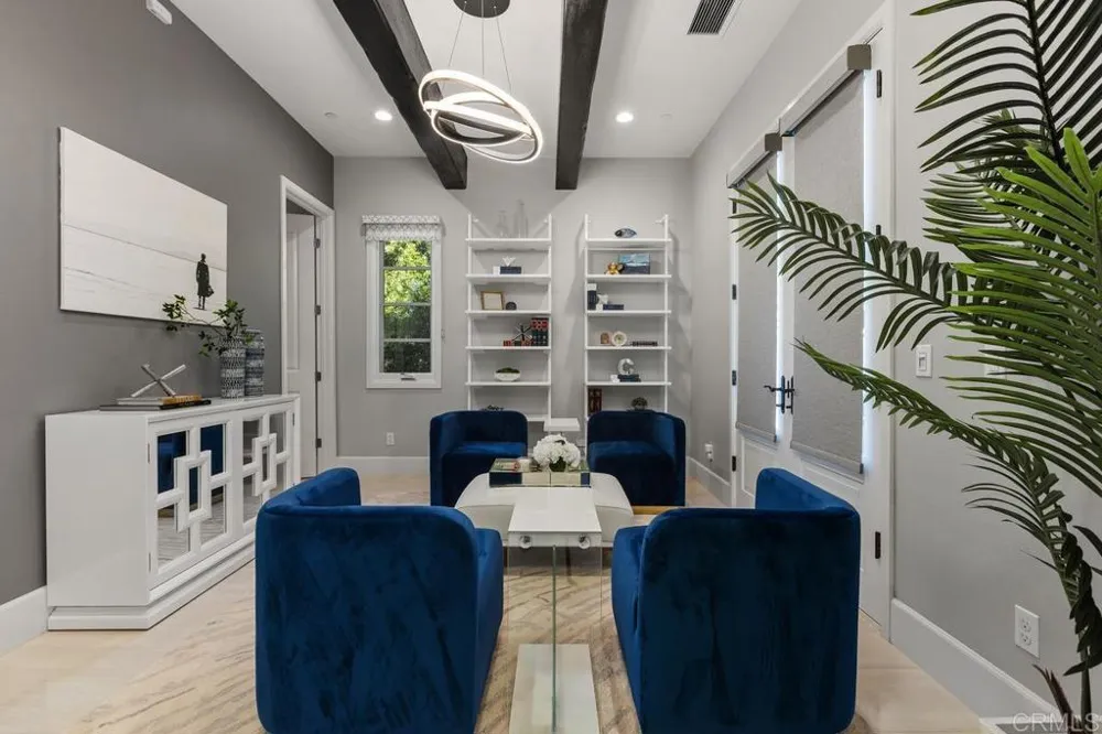 18338 Avenida Apice Rancho Santa Fe, CA 92067