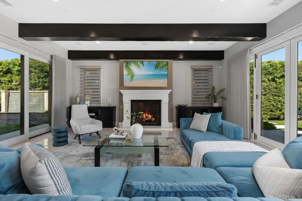 18338 Avenida Apice Rancho Santa Fe, CA 92067