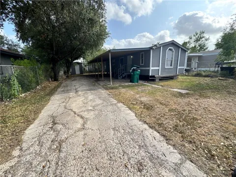 916 W Violet Drive