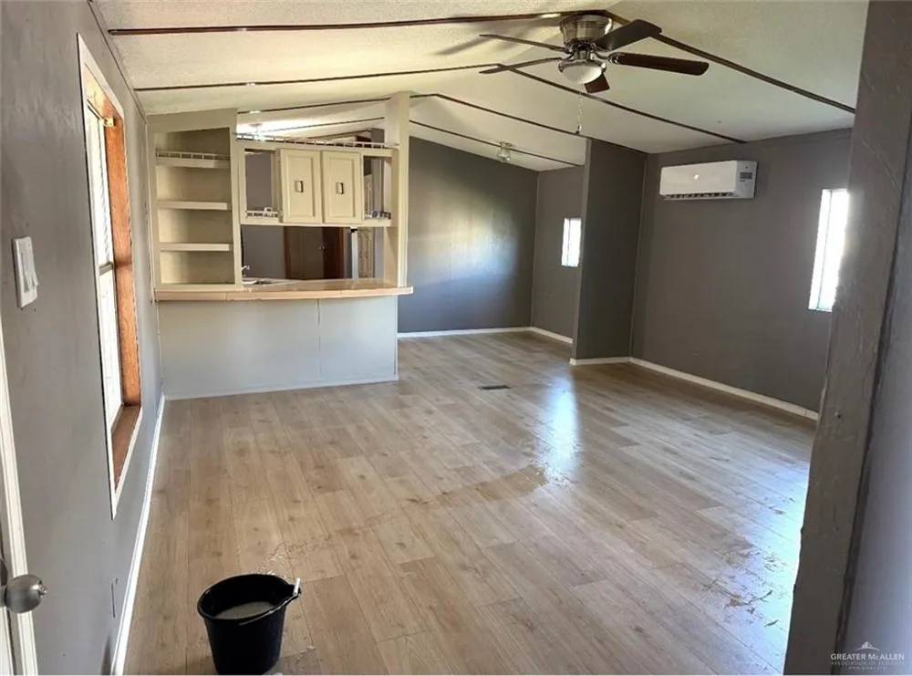 916 W Violet Drive Pharr, TX 78577