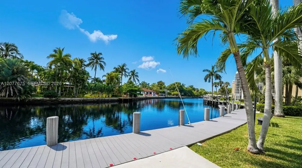 2970 NE 16th Ave #214 Oakland Park, FL 33334