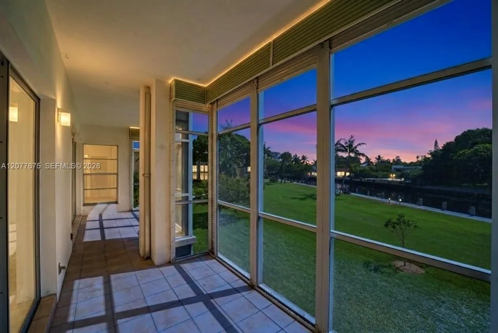 2970 NE 16th Ave #214 Oakland Park, FL 33334