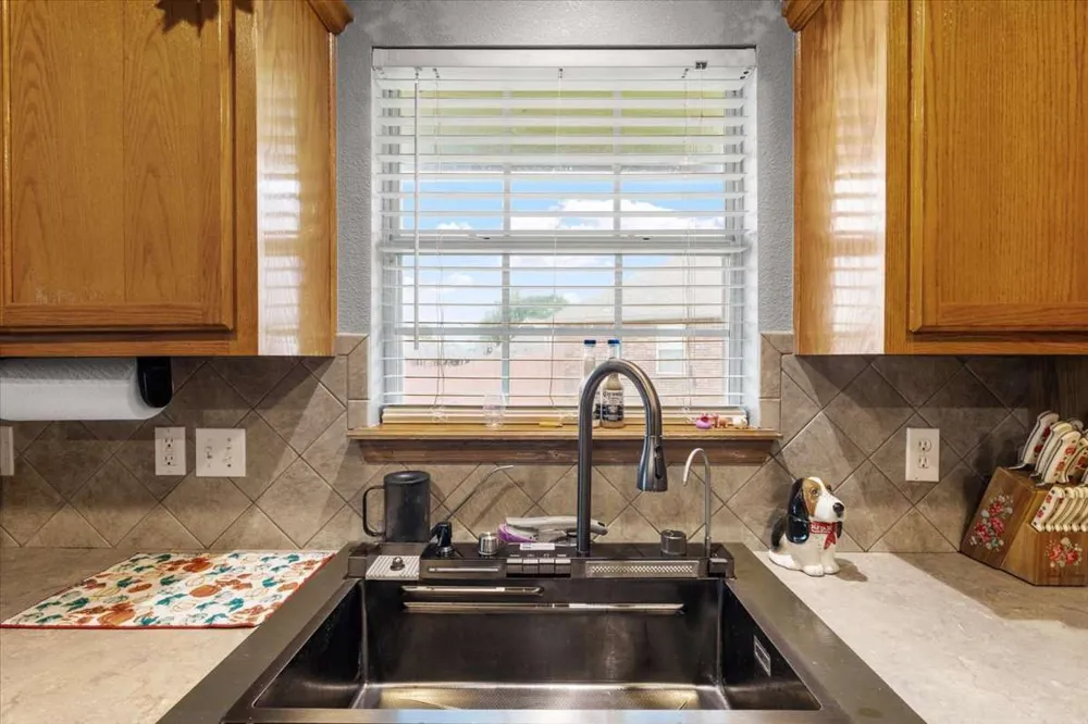 8517 E Madison Street Broken Arrow, OK 74014