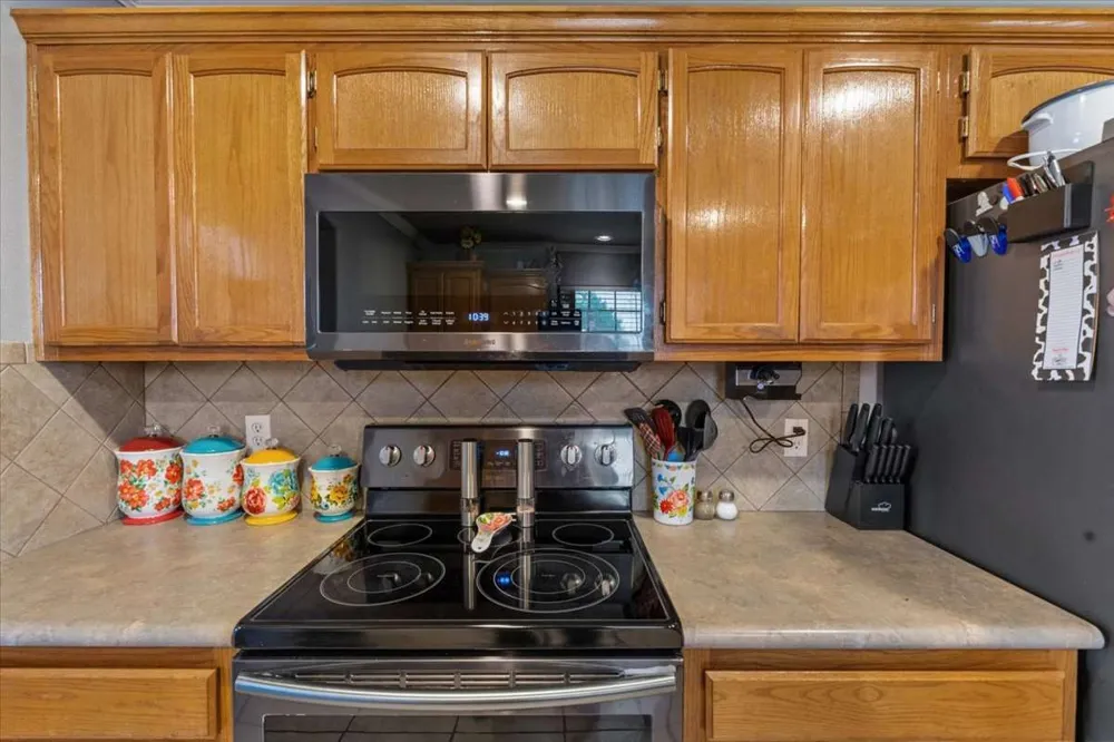 8517 E Madison Street Broken Arrow, OK 74014