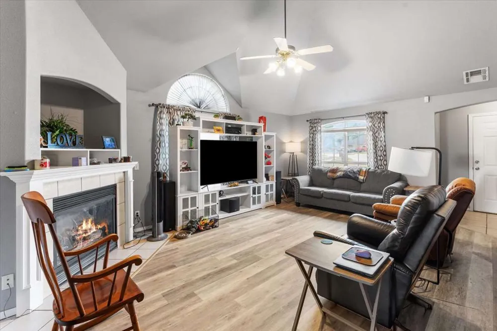 8517 E Madison Street Broken Arrow, OK 74014