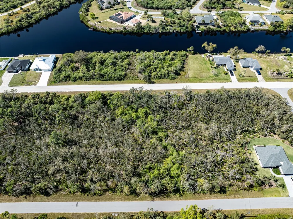 2190 CORNELIUS BOULEVARD Port Charlotte, FL 33953