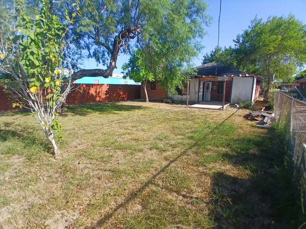 310 W 10th Street Los Fresnos, TX 78566
