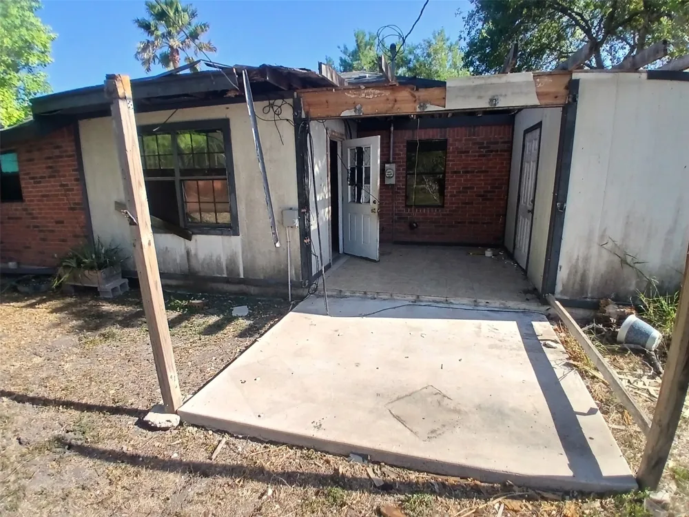 310 W 10th Street Los Fresnos, TX 78566
