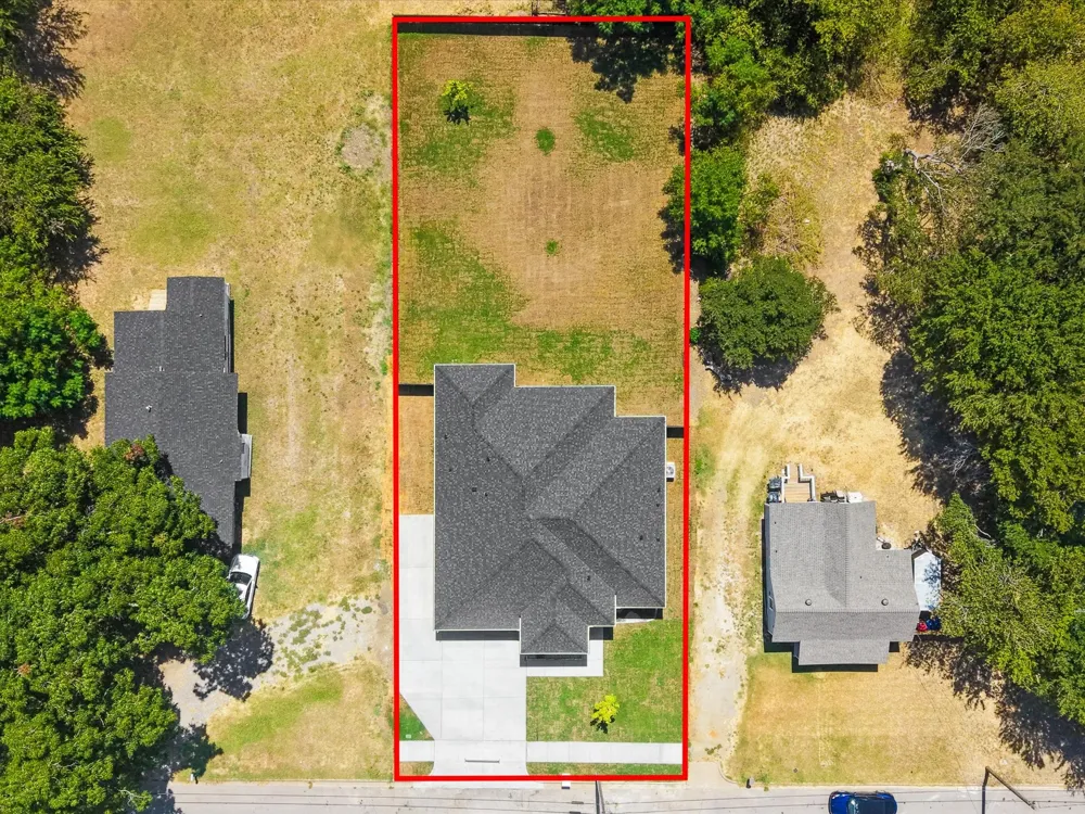 716 E Jefferson Street Waxahachie, TX 75165