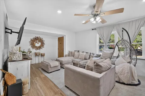 3125 Rainbow Drive