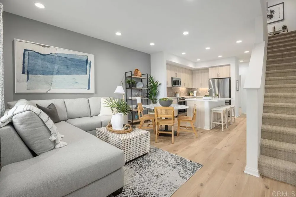230 El Cajon Boulevard El Cajon, CA 92020