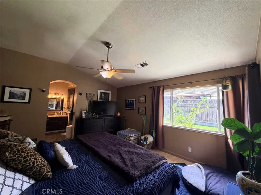 1940 Silverado Merced, CA 95340