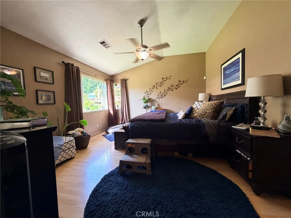 1940 Silverado Merced, CA 95340
