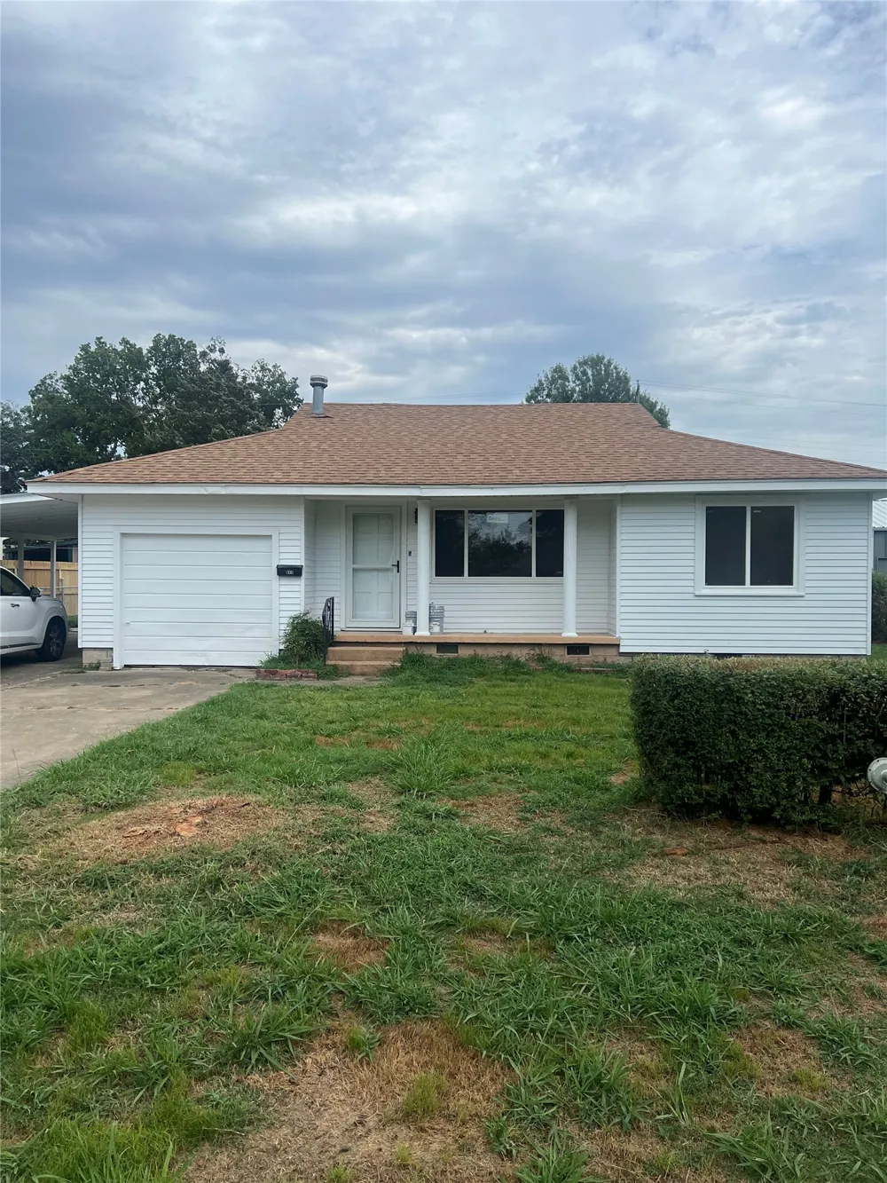 511 Hodge Street Sapulpa, OK 74066