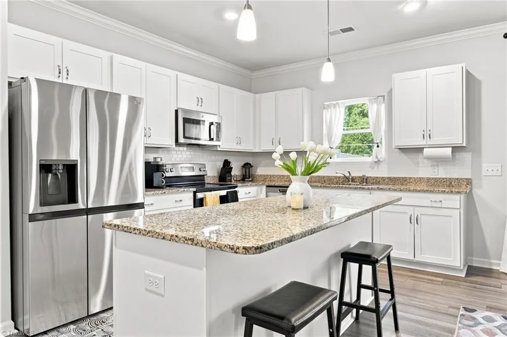 653 Cam Circle High Point, NC 27265
